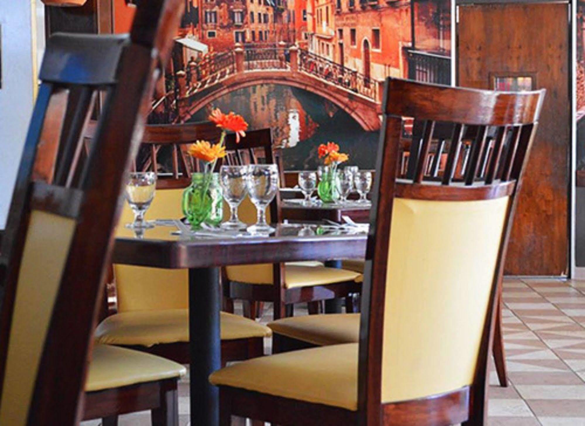 Arecibo Inn Ngoại thất bức ảnh