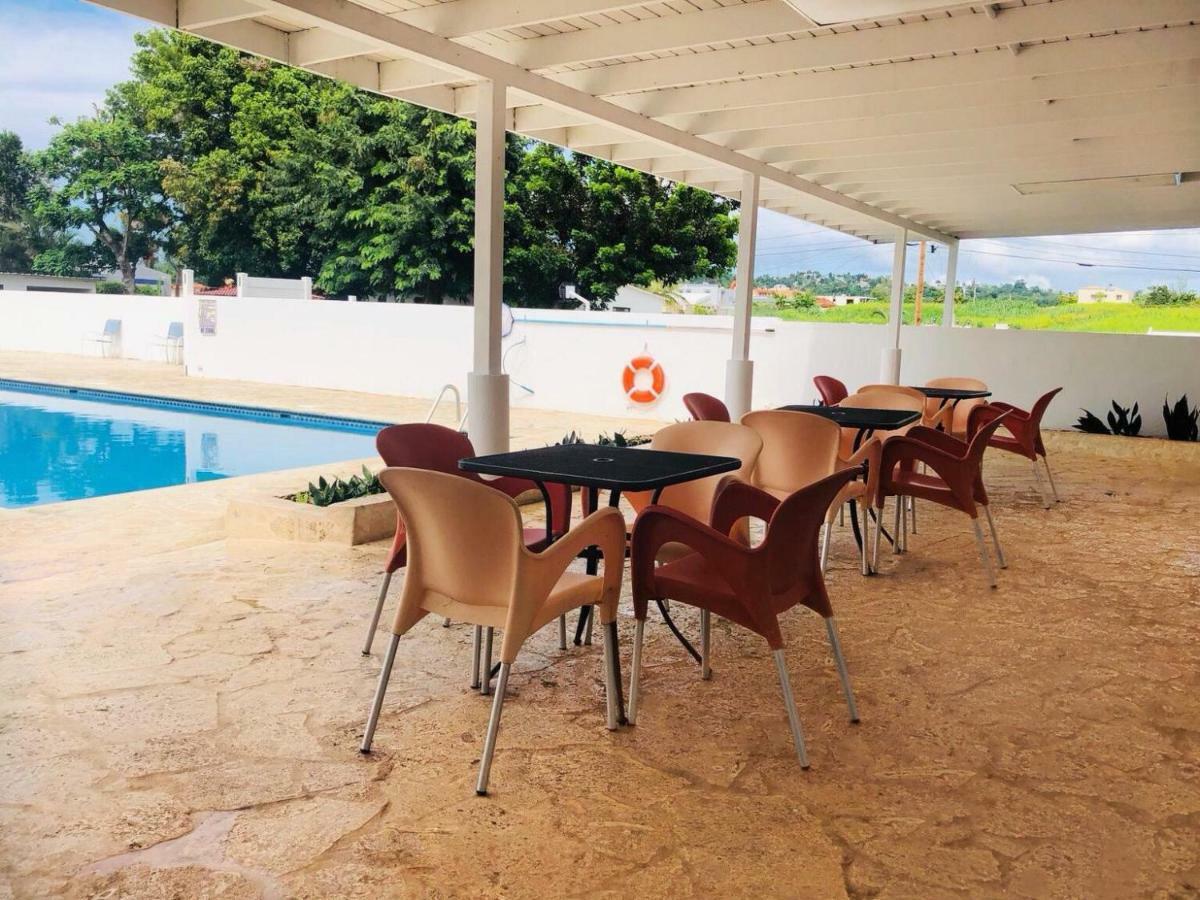Arecibo Inn Ngoại thất bức ảnh