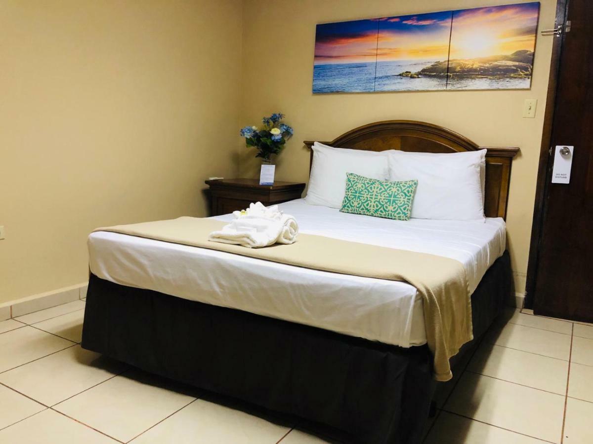 Arecibo Inn Ngoại thất bức ảnh