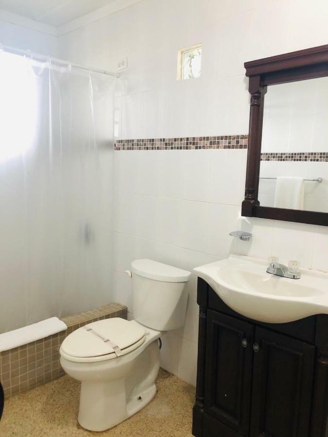 Arecibo Inn Ngoại thất bức ảnh