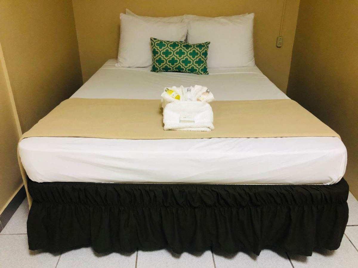Arecibo Inn Ngoại thất bức ảnh
